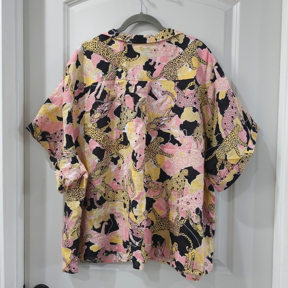 MAEVE Printed Buttondown Surf Shirt, Novelty Printed Cheetah Parrot 100% Linen - Picture 14 of 16